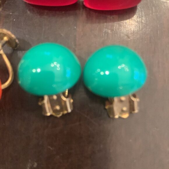 Set of 4 acrylic circle clip screw earrings - Picture 4 of 9